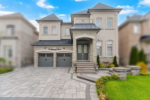 32 Fanning Trail, Brampton, ON, L6P4J3 | Card Image