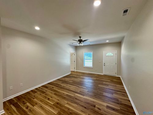 16592 Jamilynn Dr, Athens, AL, 35611-2596 | Card Image