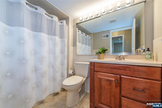 1 Tulip Cres, Condo with 2 bedrooms, 2 bathrooms and null parking in Little Falls NJ | Image 15