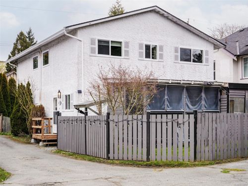 1119 Wychbury Ave, Esquimalt, BC, V9A5K9 | Card Image