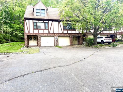 146 Garside Ave, Wayne, NJ, 07470-2459 | Card Image