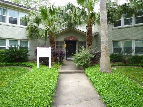 15-307 Avondale St, Houston, TX, 77006-3170 | Card Image