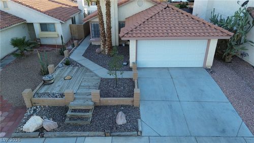 7547 Kalmalii Ave, Las Vegas, NV, 89147-5182 | Card Image