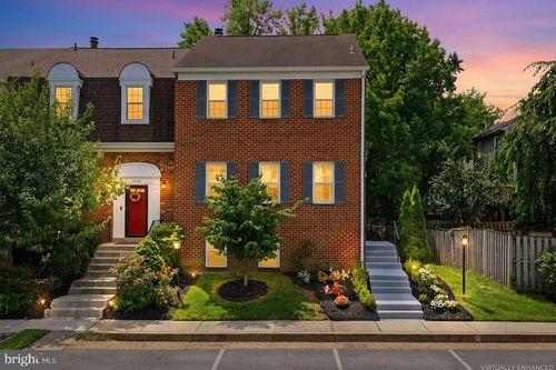 3126 Valentino Ct, OAKTON, VA, 22124-2836 | Card Image