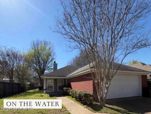 490 Brookstone Dr, Madison, MS, 39110-8836 | Card Image