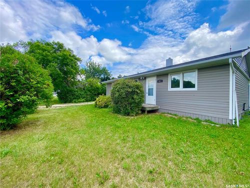 106 Main St, Midale, SK, S0C0B3 | Card Image
