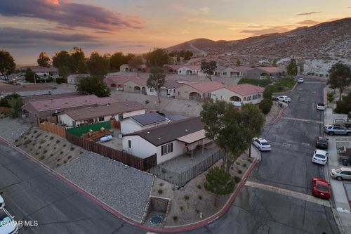 2300 E Valley Vis, Rosamond, CA, 93560-6200 | Card Image