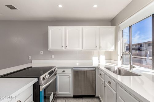 120-11666 N 28th Dr, Phoenix, AZ, 85029-5616 | Card Image