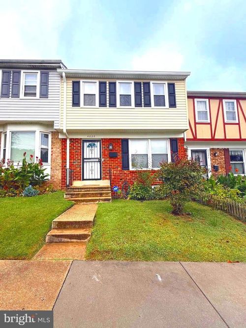 4020 Hanson Oaks Dr, HYATTSVILLE, MD, 20784-2315 | Card Image