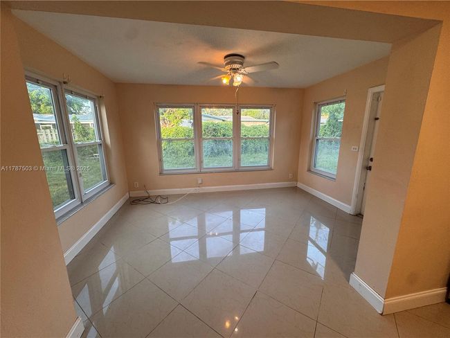 0 - 4720 Sw 25 Th Ter, House other with 2 bedrooms, 1 bathrooms and null parking in Fort Lauderdale FL | Image 5
