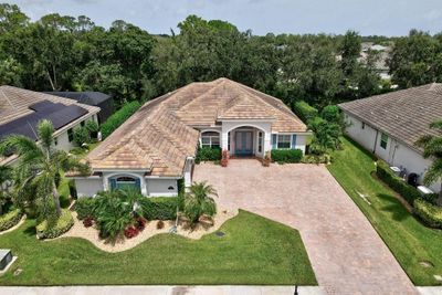 6095 Graysen Sq, House other with 3 bedrooms, 3 bathrooms and null parking in Vero Beach FL | Image 2