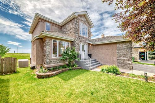 33 Royal Crest Terr Nw, Calgary, AB, T3G4M3 | Card Image