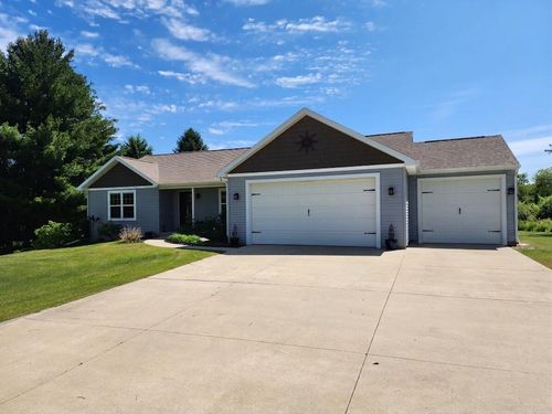7300 N 30th St, Richland, MI, 49083-9720 | Card Image