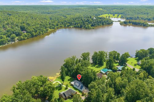 247 Featherfoot Parkway Loop, Parsons, TN, 38363-3581 | Card Image
