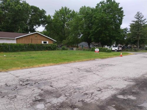 132 S Grant St, South Bend, IN, 46628-2047 | Card Image