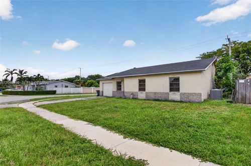 7931 Sw 3rd St, North Lauderdale, FL, 33068-1103 | Card Image