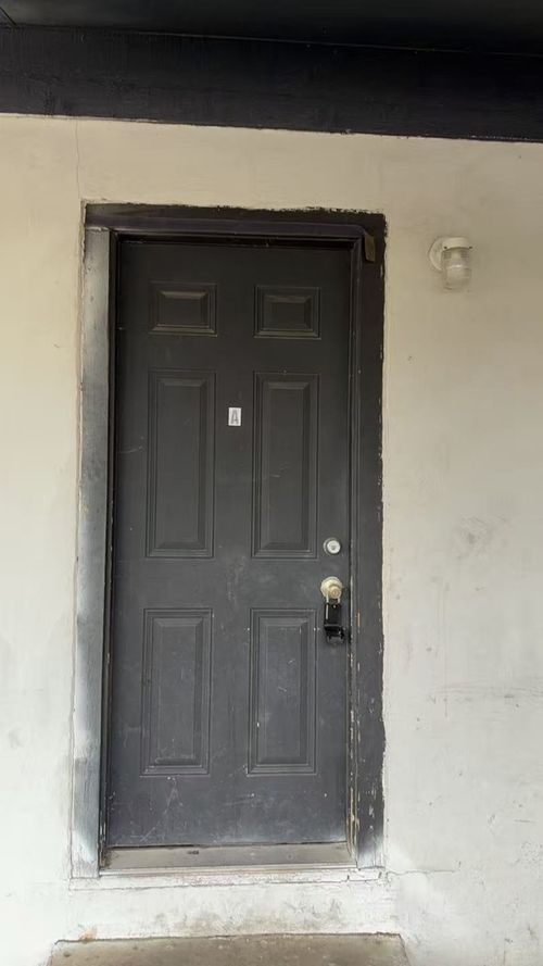 a-or-c-1006 N Meadows Dr, Austin, TX, 78758-4850 | Card Image