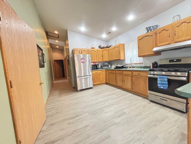 450 Sycamore Dr, House other with 5 bedrooms, 2 bathrooms and null parking in Coldwater MI | Image 11