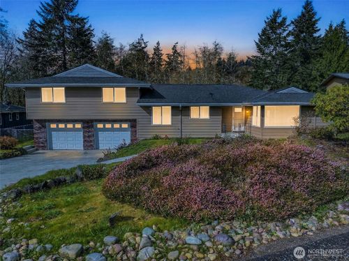 15106 Starr Pl Se, Olalla, WA, 98359-9549 | Card Image