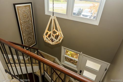 1756 Brentwood Dr, Troy, MI, 48098-2625 | Card Image