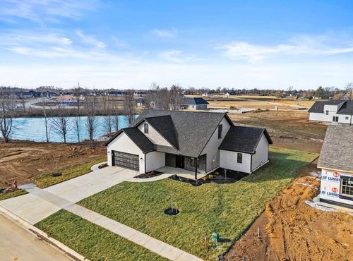 330 Mohegan Trl, Richmond, KY, 40475-8770 | Card Image