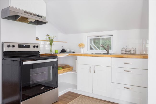 945 New Suffolk Ave, House other with 4 bedrooms, 4 bathrooms and null parking in Mattituck NY | Image 29