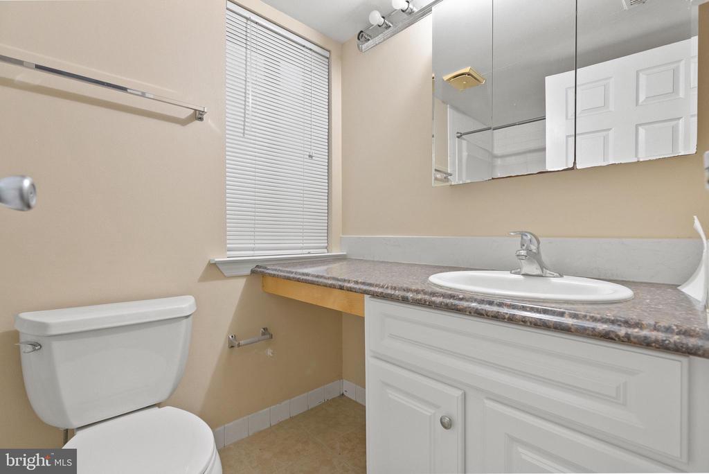 Residential Lease in MARLTON 4