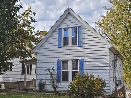 1143 George St, Chester, IL, 62233-1429 | Card Image