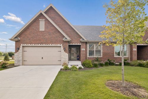 8801 Willow Ln, Mokena, IL, 60448 | Card Image
