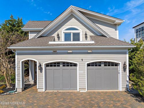 211 Highway 35 N, Mantoloking, NJ, 08738-1420 | Card Image