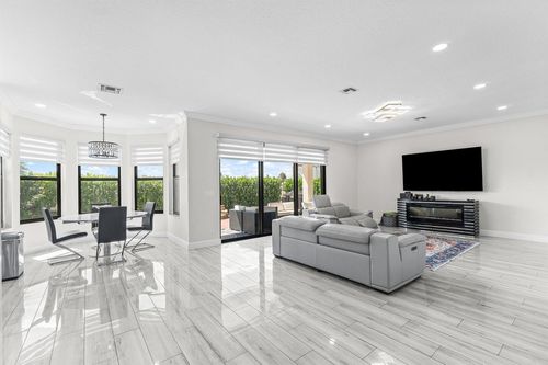 1115 Avondale Ct, West Palm Beach, FL, 33409-2074 | Card Image