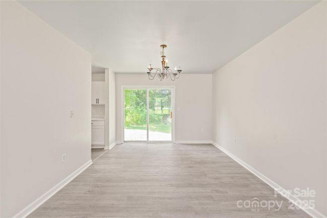 425 Austin Dr, House other with 3 bedrooms, 2 bathrooms and null parking in Charlotte NC | Image 10