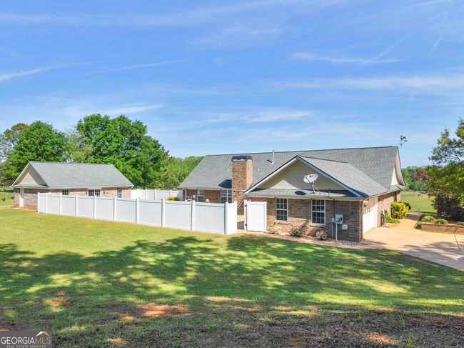 421 Hampton Rd, House other with 4 bedrooms, 3 bathrooms and null parking in fayetteville GA | Image 16