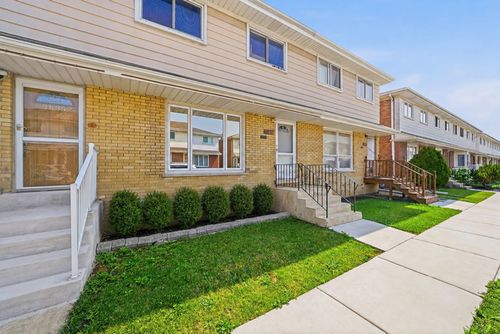 9837 Garden Ct, Schiller Park, IL, 60176-2101 | Card Image