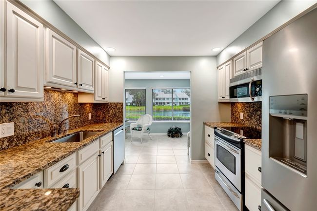 6304 - 6304 River Run Dr, House attached with 2 bedrooms, 2 bathrooms and null parking in Sebastian FL | Image 17