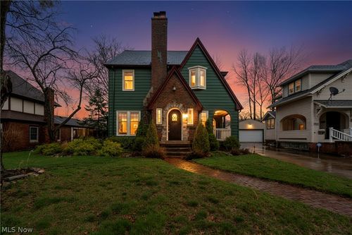 708 Park Ave, Elyria, OH, 44035-6608 | Card Image