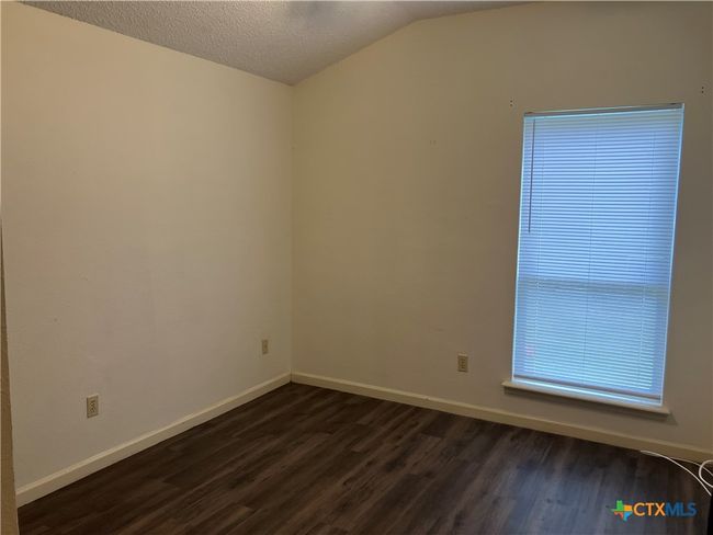 2nd bedroom | Image 11