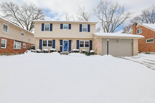 37 Hayden Drive, Greenhills, OH, 45218 | Card Image