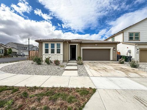2665 Luna Ave, Tracy, CA, 95377-8193 | Card Image