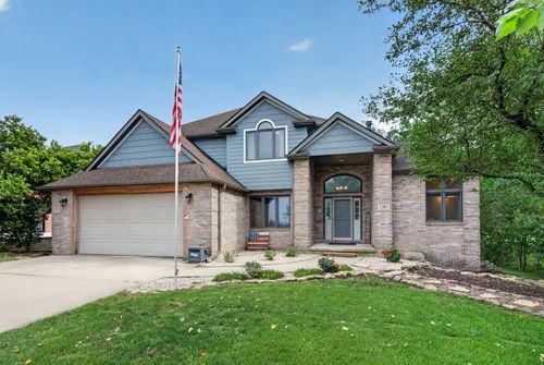 3385 W Nettle Creek Dr, Morris, IL, 60450-8718 | Card Image