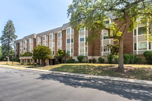 apt-1c-401 Ascot Dr, Park Ridge, IL, 60068-3630 | Card Image