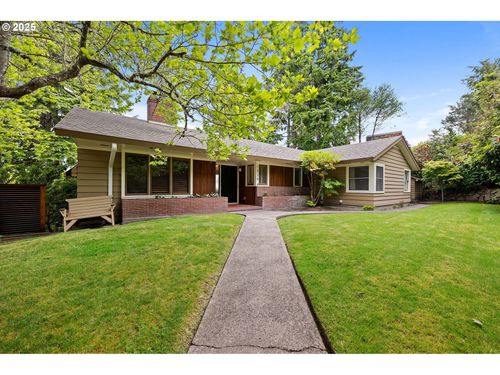 1228 11th St, Astoria, OR, 97103 | Card Image
