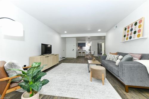 apt-b-1510 Benjamin Pkwy, Greensboro, NC, 27408-4617 | Card Image