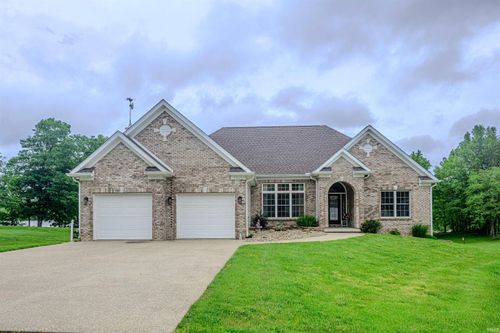 11608 Boggs West Cir, Loogootee, IN, 47553-5518 | Card Image