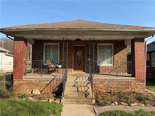 5207 Pryor Ave, Saint Joseph, MO, 64504-1147 | Card Image