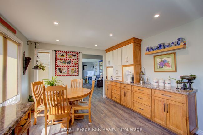 8715 Wellington Rd 7, House other with 4 bedrooms, 2 bathrooms and 10 parking in Palmerston ON | Image 16