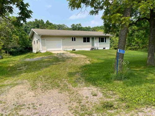E9074 Weinke Rd, North Freedom, WI, 53951-9566 | Card Image
