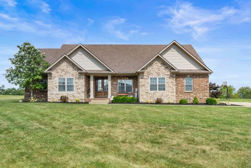 132 Tara Ln, Wilmore, KY, 40390-8030 | Card Image