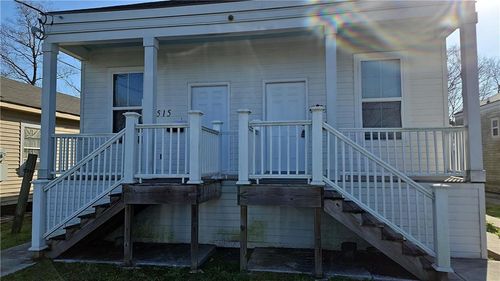 2513 Mazant St, New Orleans, LA, 70117-4945 | Card Image