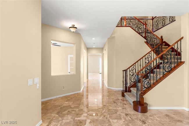 17 Morninglow Pass, House other with 4 bedrooms, 4 bathrooms and null parking in Henderson NV | Image 9